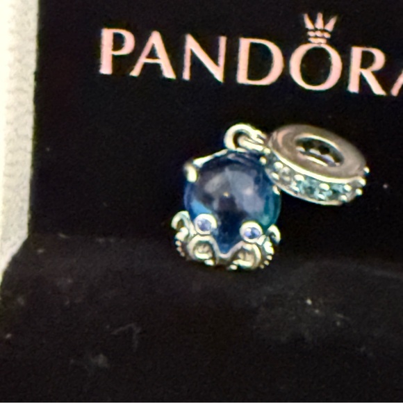 Authentic Pandora dangling Blue octopus Charm - Picture 3 of 6